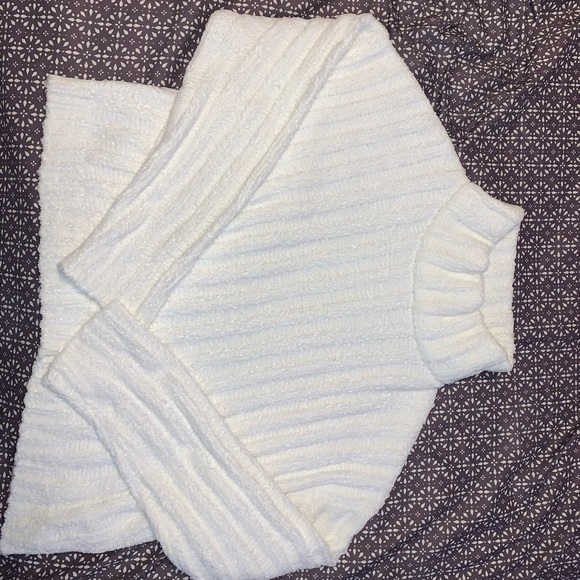 White Chenille Turtleneck - Picture 2 of 3